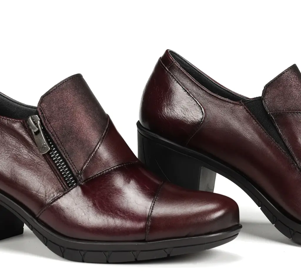 Fluchos F1802 NYDIA BURDEOS 07.webp