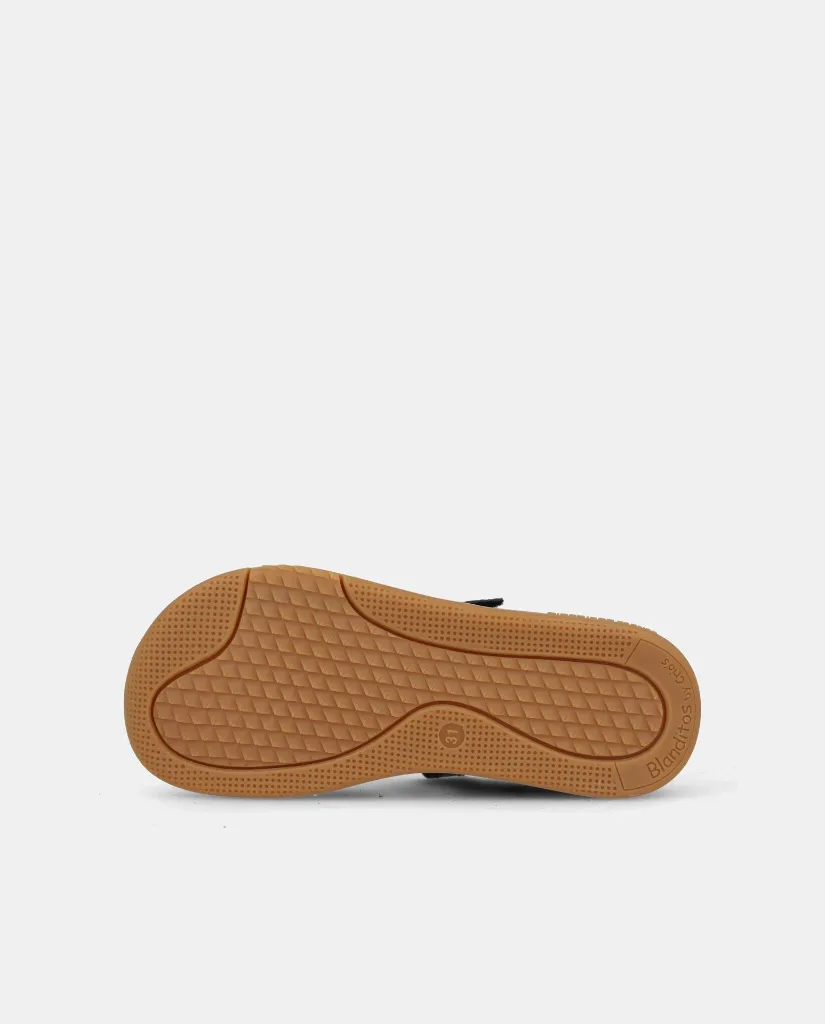 Blanditos ARES NEGRO27 04.webp